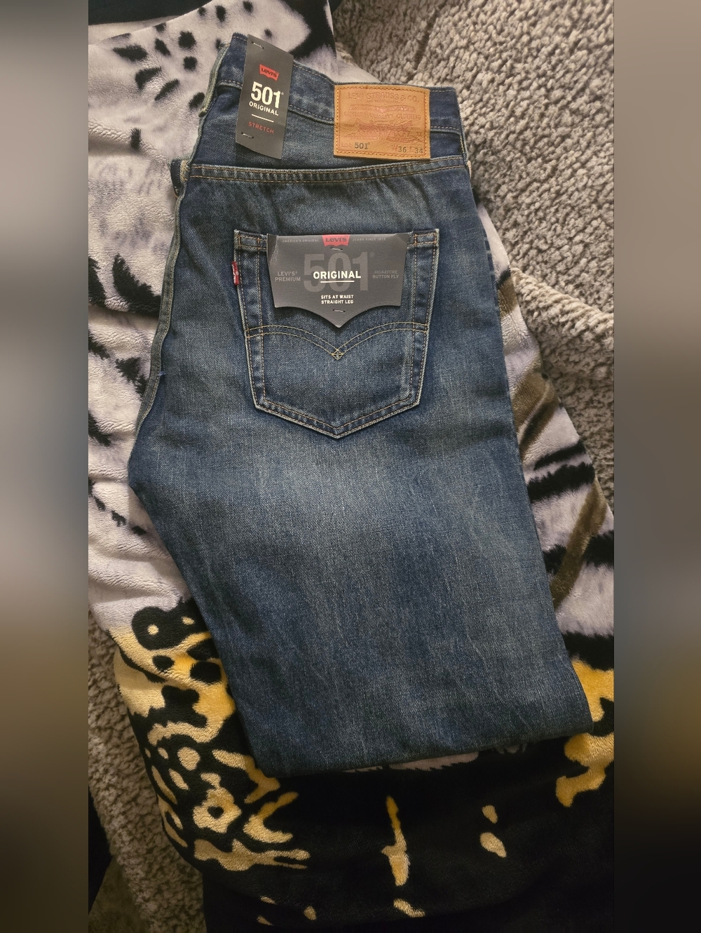 Levi's Premium Men 501 Original Selvedge Straight Leg Button Fly Jeans Blue NWT